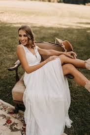 Maybe you would like to learn more about one of these? Western Hochzeit Moderne Country Inspiration Mit 5 Brautoutfits