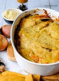 Kartoffelgratin Ein Klassiker Aus Dem Ofen Cremig Wurzig Lecker Rezept Rezept Kartoffelgratin Kartoffelgratin Lebensmittel Essen