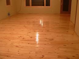 Knotty Pine Laminate Flooring Reviews Best Flooring Ideas And Reviews Pine Wood Flooring Natural Wood Flooring Wood Floors