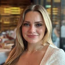 Taylor R. Avery (@travery98)