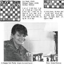 Liz Loves Chess