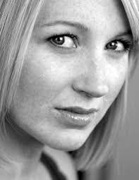 Sara Ford's Instagram, Twitter & Facebook