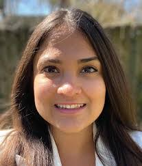 Rebecca Irons's Instagram, Twitter & Facebook