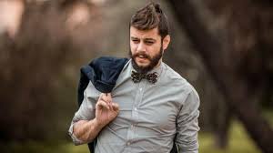 Η ανατρεπτική του εμφάνιση στο φλερτ και το δώρο που του έκανε η νάντια κοντογεώργη Lewnidas Kalfagiannhs Perimenoyn Na Ypoxwrhsoyn Ta Aimatwmata Pote 8a Ginei To Xeiroyrgeio