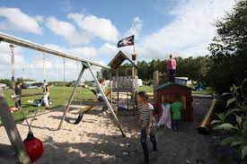 picasa web albums marieke en monique aanpakken cam travel album monique