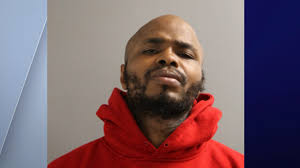 Police: Chicago cop shoots man who shot at pursuing officers