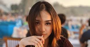 Tiktok android latest 20.6.4 apk download and install. 5 Pose Seksi Anya Geraldine Dari Pantai Hingga Kolam Hot Okezone Celebrity