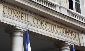 May 31, 2021 · le conseil constitutionnel a validé ce lundi le projet controversé de pass sanitaire du gouvernement prévu par la loi encadrant la sortie progressive de l'état d'urgence sanitaire. Pakoxqxhwqjzcm