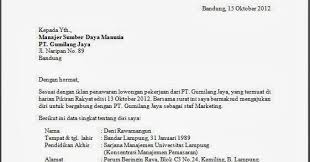 Sebagai bahan pertimbangan, bersama ini saya lampirkan: Contoh Surat Lamaran Berdasarkan Iklan Kumpulan Contoh Gambar