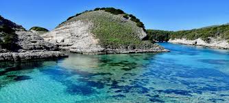 La Plage De Fazzio A Bonifacio Bonifacio Plage Nature Sauvage