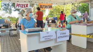 Foram reservadas 10 mil doses de vacinas, inicialmente, aos professores e funcionários de creches públicas e privadas. Vacinacao Contra Covid Por Idade Sera Depois Dos Professores E De Pessoas Com Comorbidades Diz Chefe Do Pni Vacina G1