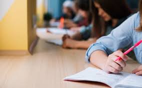 Cine participă la a doua sesiune. Bacalaureat 2020 Sesiunea De ToamnÄƒ Incepe Luni Cu Proba La Limba RomanÄƒ Calendarul Examenului È™i Regulile Pe Care Trebuie SÄƒ Le Urmeze Elevii