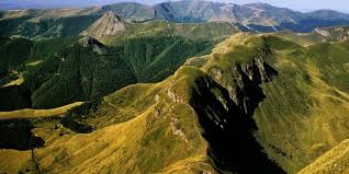 Les Plus Beaux Sites Francais Qui Agissent En Faveur De La Biodiversite Oui Sncf En 2020 Beau Site Parc Naturel Parc Naturel Regional