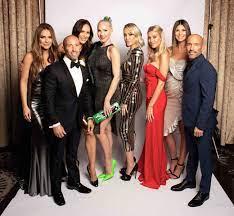 Maybe you would like to learn more about one of these? Who S Leaving The Show After Selling Sunset Season 3 Film Daily