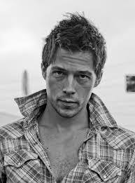 Shaun Roe's Instagram, Twitter & Facebook