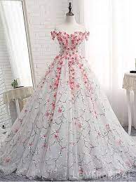 Uc Boyutlu Abiye Elbise Modelleri Kadinev Com Balo Elbiseleri The Dress Aksamustu Giysileri