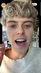 Dana Pinkett's Instagram, Twitter & Facebook