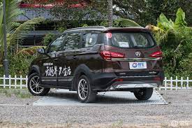 威旺m602017款1 5t cvt 王者版侧前45度车头向右水平汽车图片 汽车图片大全 易车 suv vehicles suv car