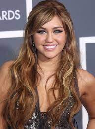 Soft Waves Round Face Haircuts Haircuts For Round Face Shape Miley Cyrus Hair