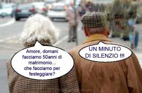 Personaggio esaurito e pc malato con termometro in bocca: Immagini Anniversario Di Matrimonio Le 80 Migliori Per Fare Gli Auguri