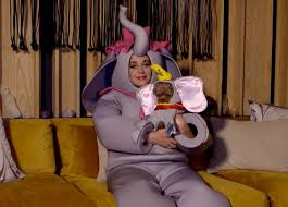 Katy perry and orlando bloom have been sharing how fortunate they feel since the birth of their. Katy Perry Performs Baby Mine From Disney S Dumbo Purewow