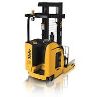 Yale NR/NDR030-045EA/DA Stand-on Reach Truck | New Equipment ...