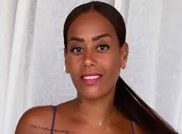 People who liked amel bent's feet, also liked Amel Bent Reveals The Huge Legacy She Received From Her Mother