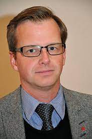 11 år, 3 månader och 1 dag. Mikael Damberg Wikipedia