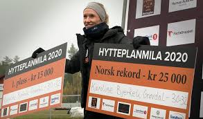 Professional runner and olympian sykt å tenke på at karoline bjerkeli grøvdal ble så god til å løpe fordi hun måtte springe inn til. Karoline Bjerkeli Grovdal Runs Norwegian 10km Record Weekly Round Up Aw