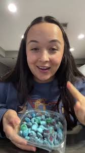 Blue Razz Gusher Review: Sweet & Sour Delight!