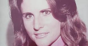 Noreen Davis's Instagram, Twitter & Facebook