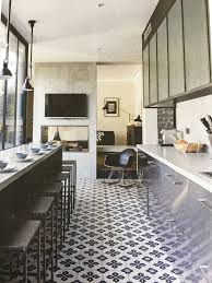 Architect And Interior Designer Stephane And Ludivine Degas Maison Deco Maison Maisons Vintage
