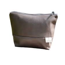 Die perfekte kosmetiktasche damen für unterwegs?