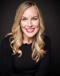 Rebecca Simons's Instagram, Twitter & Facebook