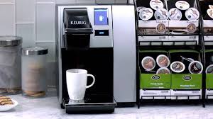 With this programmable coffee maker with a hot water dispenser, you will be able to brew the strongest coffee this great looking coffee maker with hot water dispenser connects directly to the waterline and doesn't require refilling. Best Coffee Maker With Water Line No More Refills