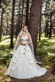 Point Mariage En Twitter Notre Modele Cassis Une Sublime Robe De Mariee Bi Matiere Fera Partie De Notre Magnifique Collection2019 Https T Co 17qevmztyu Robedemariee Mariage Cassis Pointmariage Weddingdress Robeprincesse Robe