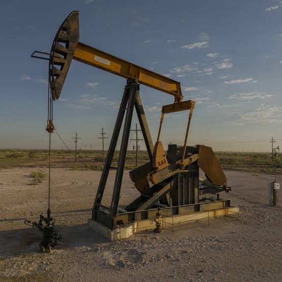 New Mexico Is Divided Over What to Do With $75 Billion in Oil Cash