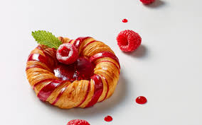 Raspberry Nest Pastry And Bakery Elle Vire Professionnel Recette Framboise Boulangerie Patisserie Boulangerie