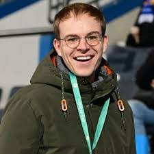 Thomas Butner's Instagram, Twitter & Facebook