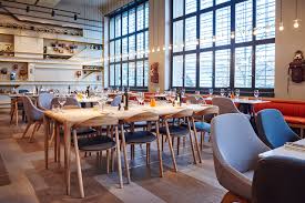 Located in an enviable scenic beauty, the edy più restaurant is located in the same premises that once housed a former friars' monastery of the 1400s. Piu Ristorante To Go
