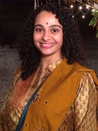 Aditi Oza's Instagram, Twitter & Facebook