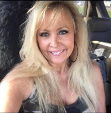 Myself and my brothers and sisters use to have a big brother and sister  when we were younger is there still some out there?