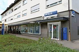 Neben öffnungszeiten, adresse und telefonnummer, bieten wir auch eine route zum geschäft und erleichtern euch so den weg zur nächsten filiale. Filialen In Der Schmidener Strasse Und In Der Freibergstrasse Geplant Bw Bank Setzt Wieder Auf Schalterservice Bad Cannstatt Cannstatter Zeitung