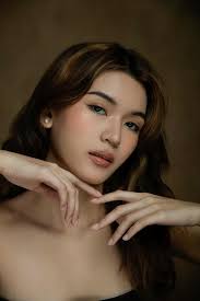 Hi, I'm Jay. I'm 25 years old and I work as a commercial model and fitness  trainer. I'm currently open to new projects and campaigns. I'm 185 cm tall  and my measurements