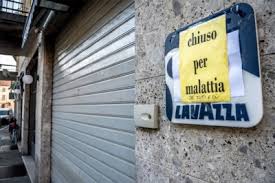 Het beste van italië en oostenrijk tegelijk met de auto kom je op de mooiste bergpassen van italië & oostenrijk! Zevende Dode Door Coronavirus In Italie Oostenrijk Opent Gr Het Nieuwsblad Mobile