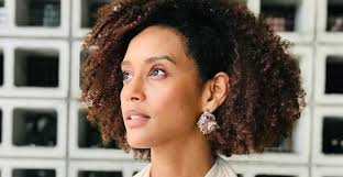 Taís bianca gama de araújo is a brazilian actress, tv host and model. Tais Araujo Relembra Personagem De Cheias De Charme E Diverte Web Nao Mudou Nada