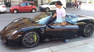 Zlatan ibrahimovic, preferably one of the famous names in the world of football. What Is Zlatan Ibrahimovic Net Worth