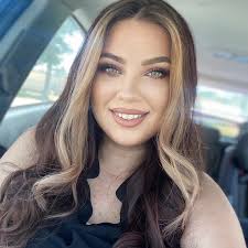 Hello, I am new to this group what is the best way to bedazzle a shirt?  Which glue works, the best ￼￼