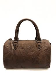 Cet article est dans la catégorie accueil , et vous pouvez trouver des articles similaires toutes catégories , baggages et sacs , sacs femme , sacs à bandoulière. Desigual Petit Sac A Main Bowling Avec Bandouliere Albita Marron Desigual 19waxpd6 Albita Marron Sac A Main Maroquinerie Kano Bag