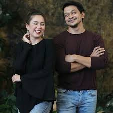 Diadaptasi daripada novel 2018 bertajuk sama karya siti rosmizah dan juga merupakan kesinambungan kepada drama 7 hari mencintaiku (2016), siri ini memulakan tayangan perdana di slot akasia tv3 pada 2 julai 2020 menggantikan nasi kerabu untuk che abe. Drama 7 Hari Mencintaiku 2 Photos Facebook